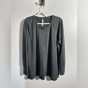 RBX Women’s 2X Long Sleeve Side Split Hem Lightweight Pullover Charcoal Gray